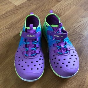 Stride Rite Made 2 Play Phibian Girls' Water Shoes